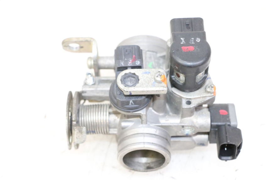 photo de INYECCION SYM JOYMAX 125 (2010 - 2017) - Estado de la superficie y material