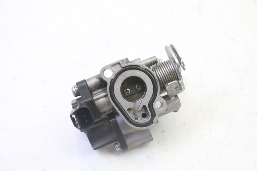 photo de INYECCIÓN PEUGEOT KISBEE 4T 50 (2018 - 2022) - Otra perspectiva