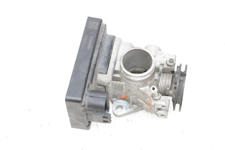 photo de INYECCIÓN PEUGEOT KISBEE 4T 50 (2018 - 2022) - Detalles de los puntos de fijación