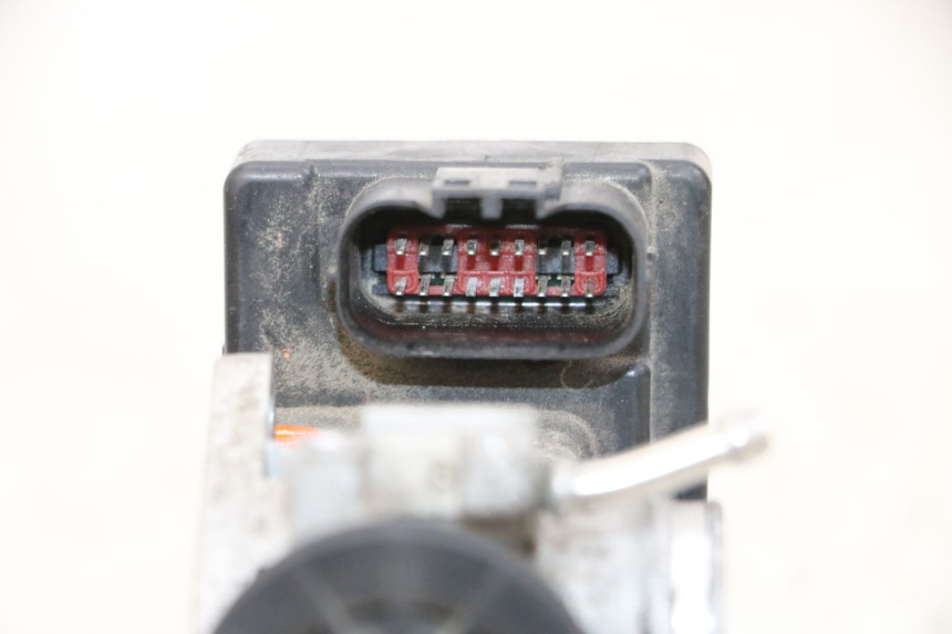 photo de INYECCIÓN PEUGEOT KISBEE 4T 50 (2018 - 2022) - Marcados y referencias originales