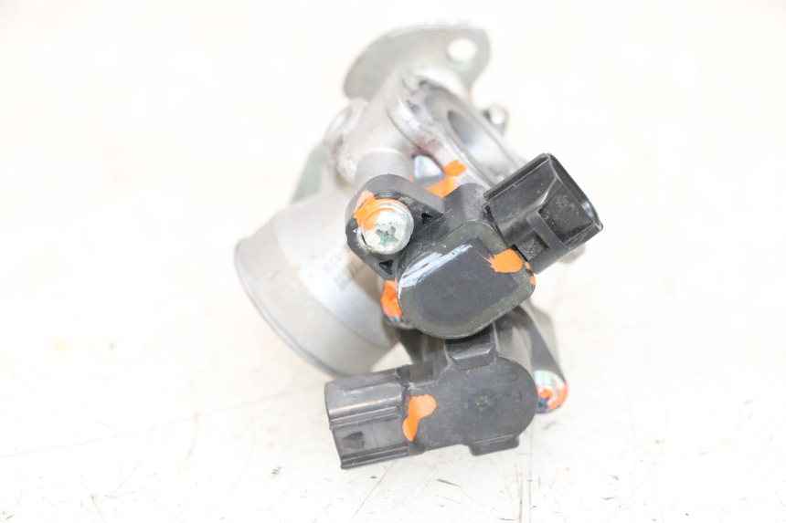 photo de INYECCIÓN PEUGEOT KISBEE 4T 50 (2018 - 2022) - Detalles de los puntos de fijación