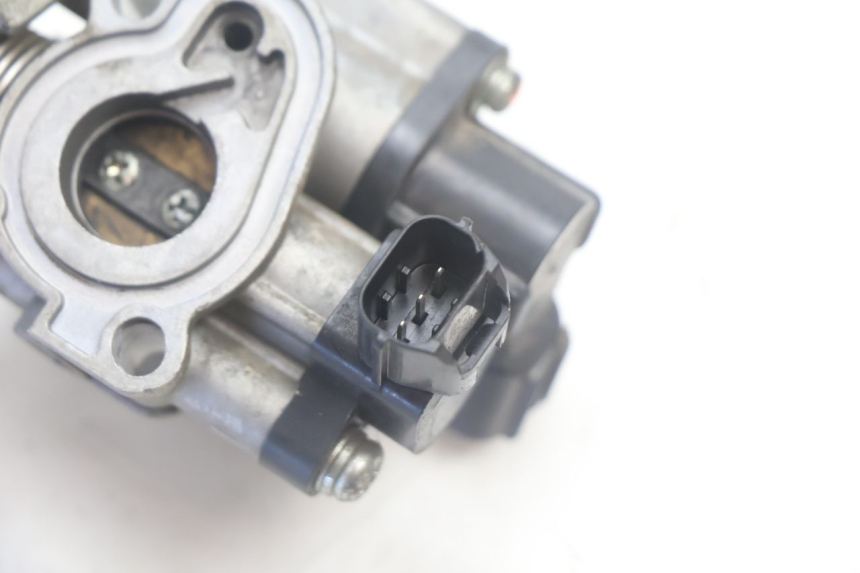 photo de INYECCIÓN PEUGEOT KISBEE 4T 50 (2018 - 2022) - Detalle de la pieza