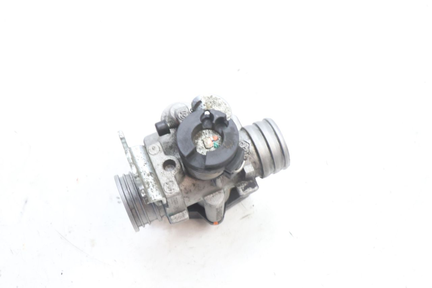 photo de INYECCION PIAGGIO LIBERTY IGET 4T 50 (2021 - 2025) - Detalles de los puntos de fijación