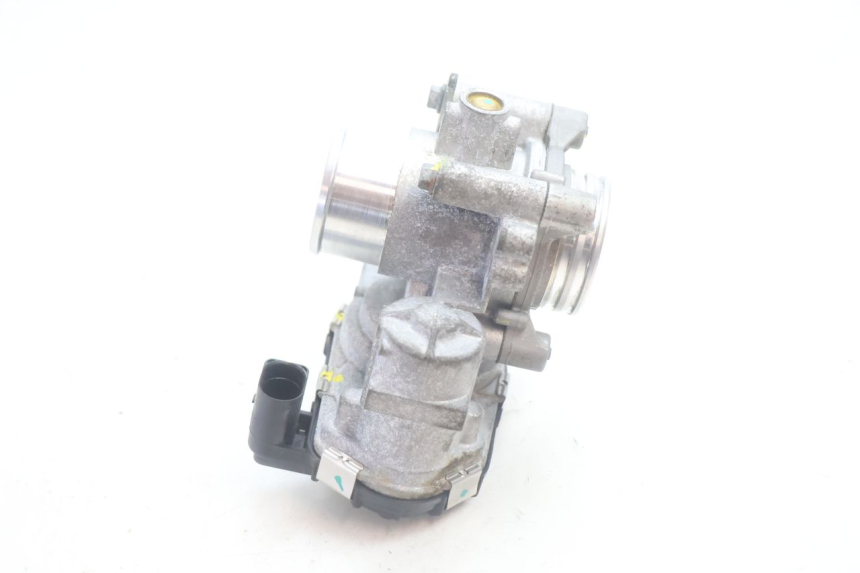 photo de INYECCION PIAGGIO MP3 HPE 530 (2022 - 2026) - Otra perspectiva