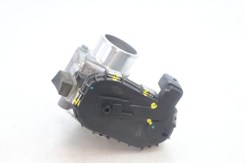 photo de INYECCION PIAGGIO MP3 HPE 530 (2022 - 2026) - Detalles de los puntos de fijación