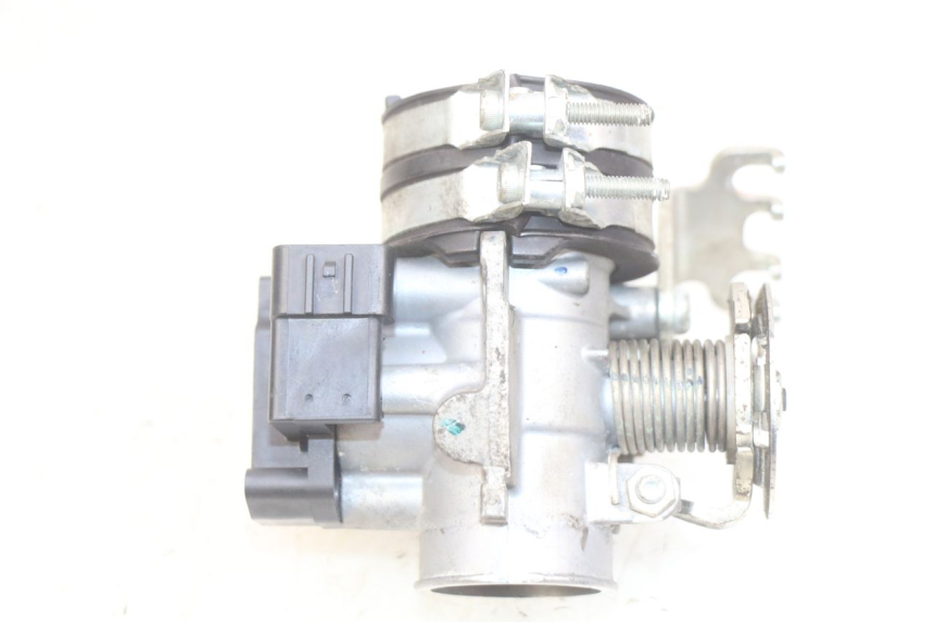 photo de INYECCIÓN YAMAHA MT ABS 125 (2014 - 2018) - Primer plano técnico