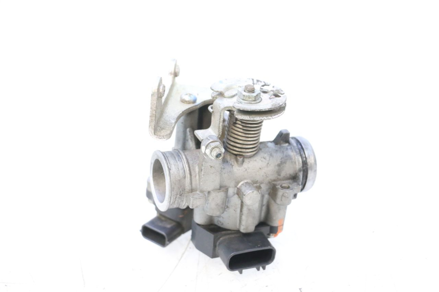 photo de INYECCIÓN YAMAHA NEOS NEO'S 4T 50 (2008 - 2016) - Detalles de los puntos de fijación