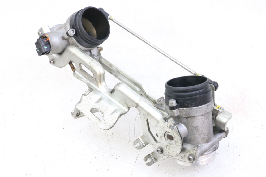 photo de INYECCION MOTO GUZZI NORGE 8V GT 1200 (2011 - 2016) - Marcados y referencias originales