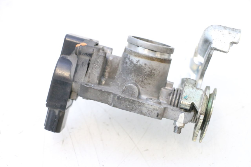 photo de INYECCION HONDA PCX (JF57/JF64) 125 (2014 - 2018) - Estado de la superficie y material