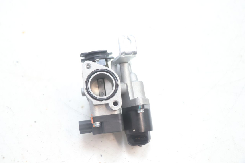 photo de INYECCION JM MOTORS R-MAX TECH 50 (2024 - 2026) - Zoom estado de uso
