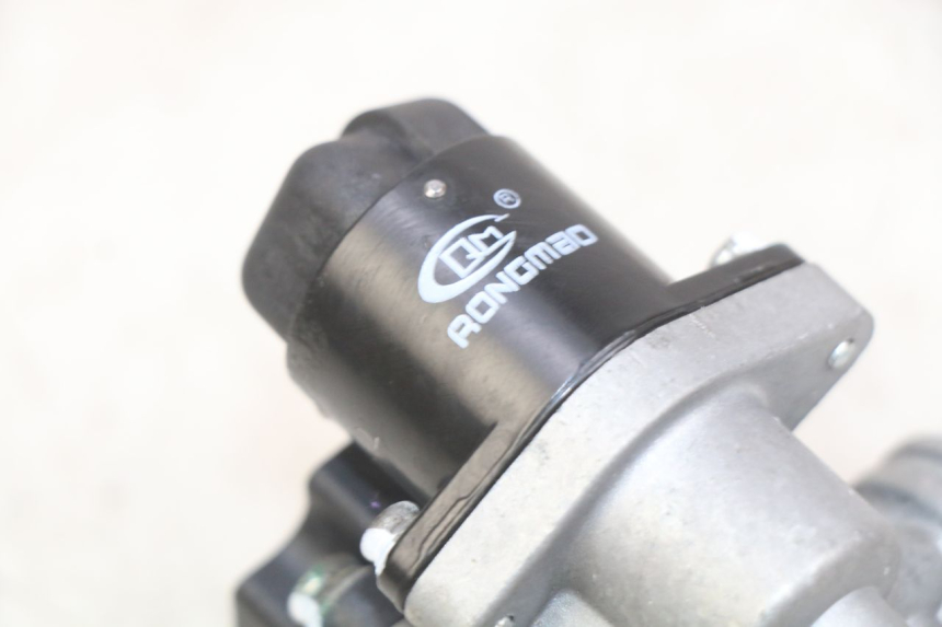 photo de INYECCION TNT MOTOR ROMA 10' 4T 50 (2019 - 2022) - Primer plano técnico