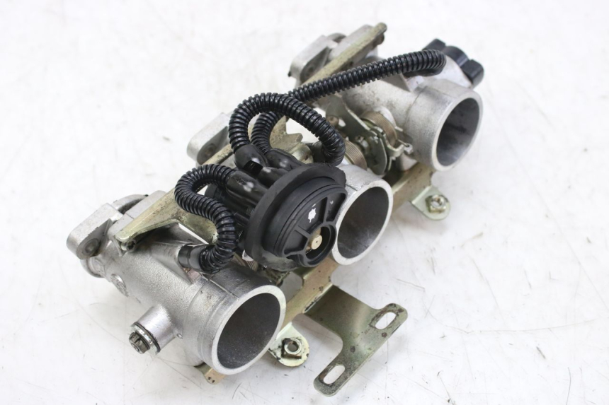 photo de INYECCIÓN TRIUMPH SPRINT ST 955 (1999 - 2001) - Características distintivas