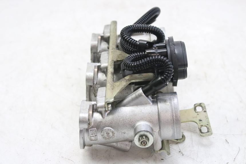 photo de INYECCIÓN TRIUMPH SPRINT ST 955 (1999 - 2001) - Estado de la superficie y material