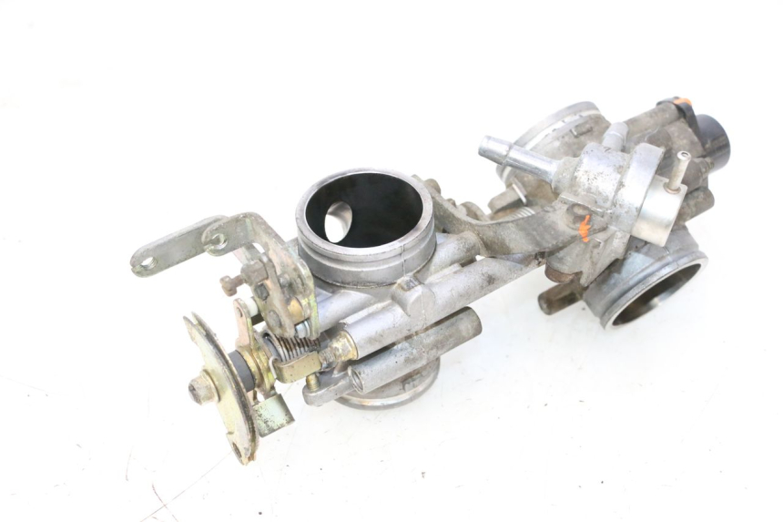 photo de INYECCION DUCATI SS IE DS CARENEE 1000 (2002 - 2006) - Detalles de los puntos de fijación