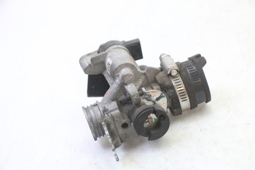 photo de INYECCIÓN APRILIA SXR 50 (2021 - 2023) - Detalles de los puntos de fijación