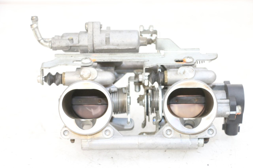 photo de INYECCIÓN YAMAHA TDM ABS 900 (2002 - 2014) - Detalle de la pieza