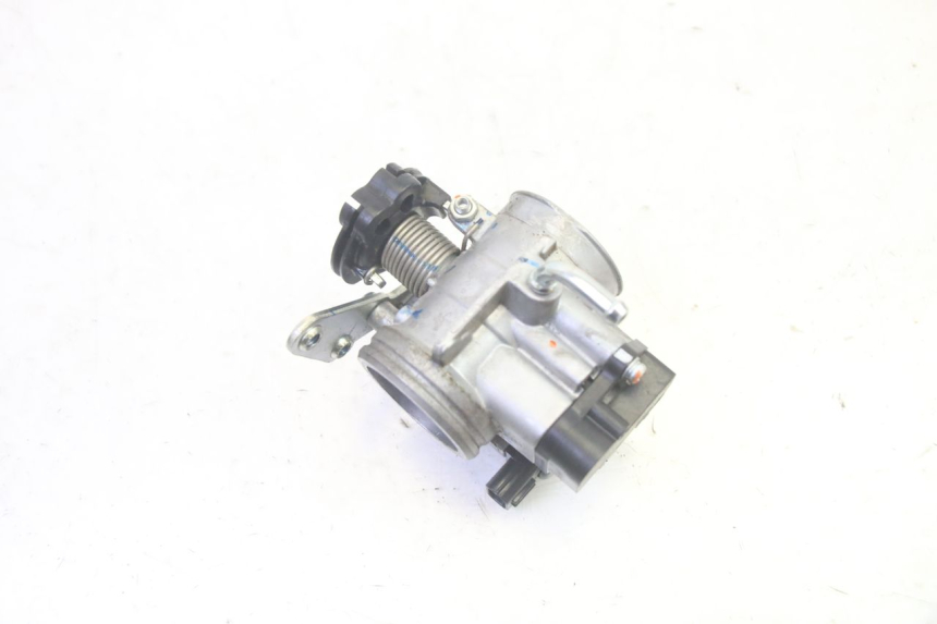 photo de INYECCION YAMAHA TRICITY 300 (2020 - 2024) - Primer plano técnico