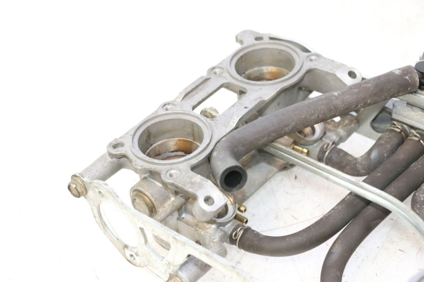 photo de INYECCIÓN HONDA VFR FI RC46 800 (1998 - 2001) - Detalles de los puntos de fijación