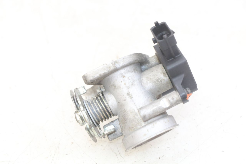 photo de INYECCIÓN DAELIM VJ ROADWIN FI 125 (2008 - 2017) - Detalle de la pieza