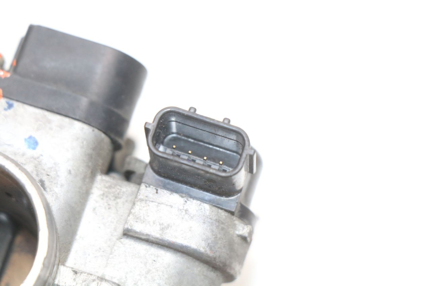 photo de INYECCIÓN YAMAHA XMAX X-MAX ABS 125 (2017 - 2020) - Detalles de los puntos de fijación