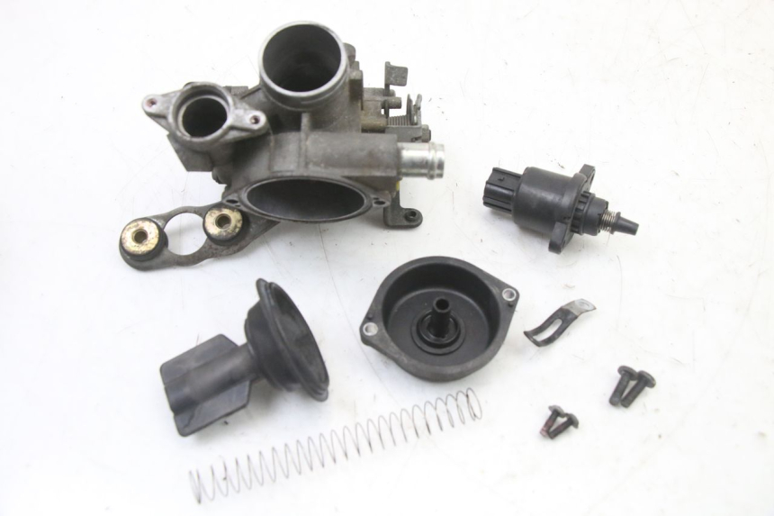 photo de INYECCION YAMAHA X-MAX XMAX ABS 250 (2010 - 2012) - Primer plano técnico