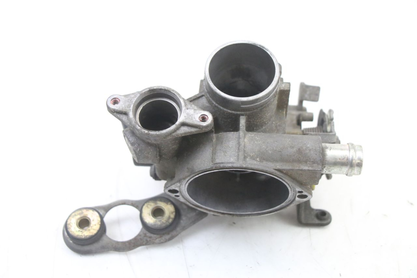 photo de INYECCION YAMAHA X-MAX XMAX ABS 250 (2010 - 2012) - Detalles de los puntos de fijación
