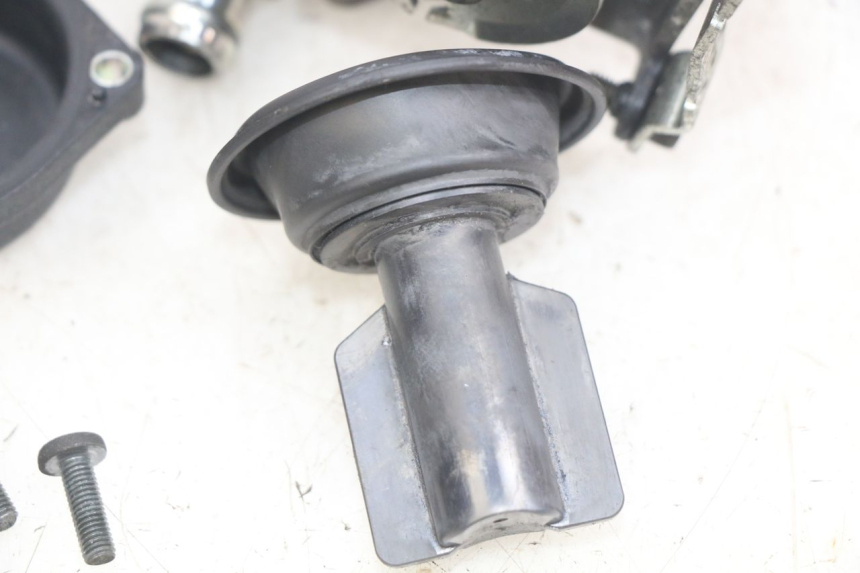 photo de INYECCIÓN YAMAHA X-MAX XMAX 250 (2006 - 2009) - Inspección visual detallada