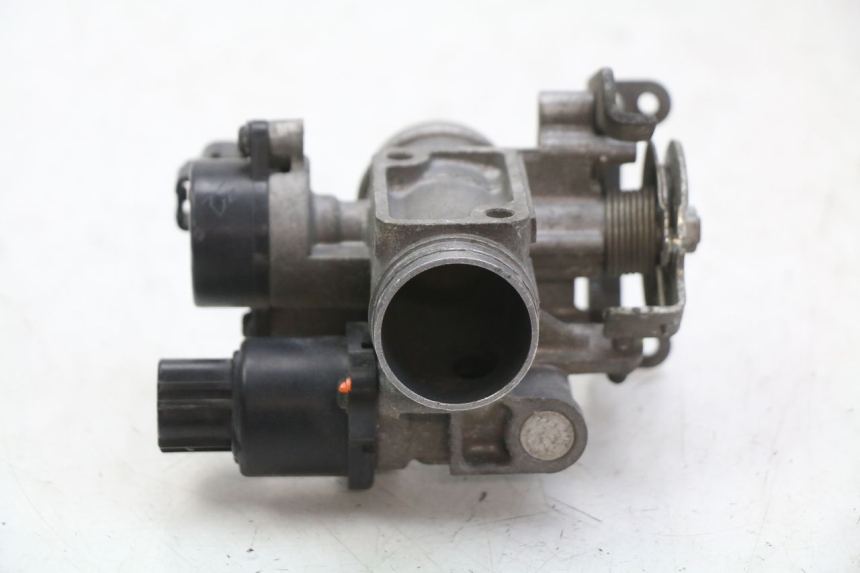 photo de INYECCIÓN YAMAHA XMAX X-MAX 125 (2006 - 2009) - Detalle de la pieza