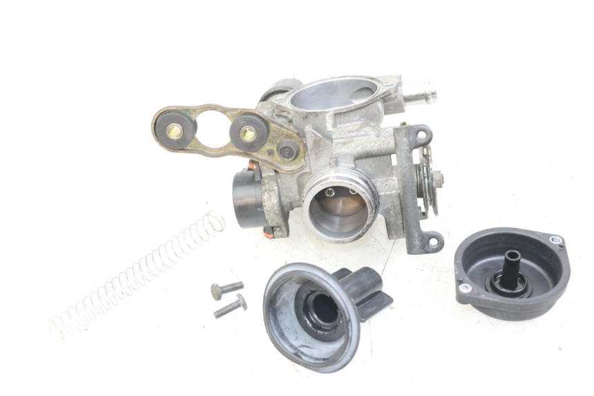 photo de INYECCIÓN YAMAHA X-MAX XMAX 250 (2006 - 2009) - Detalle de la pieza