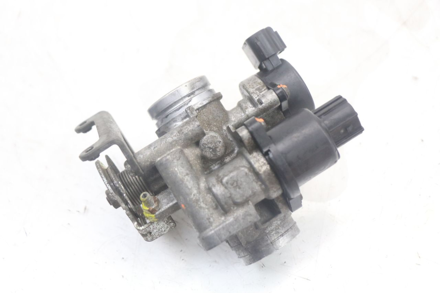 photo de INYECCIÓN YAMAHA XMAX X-MAX 125 (2006 - 2009) - Primer plano técnico