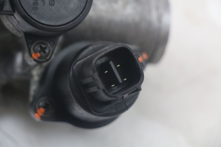 photo de INYECCIÓN YAMAHA XMAX X-MAX 125 (2006 - 2009) - Marcados y referencias originales