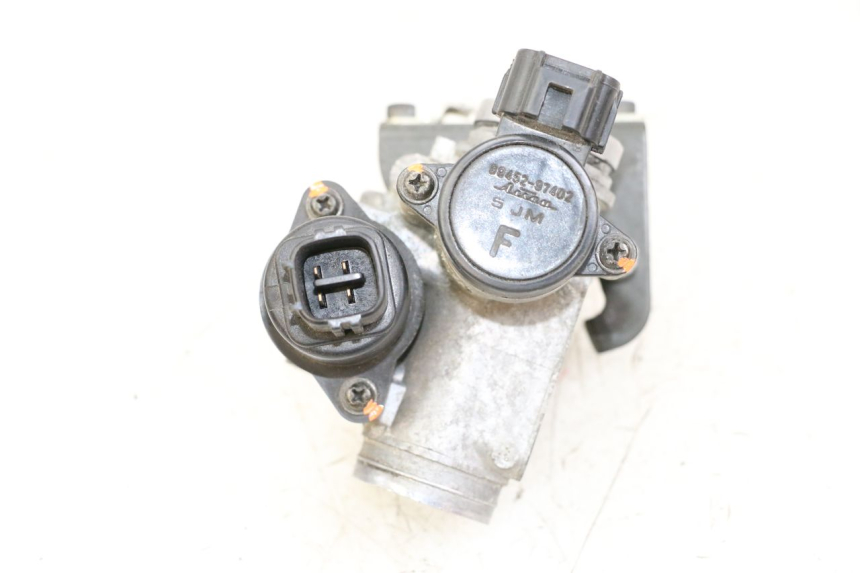 photo de INYECCIÓN YAMAHA XMAX X-MAX 125 (2006 - 2009) - Primer plano técnico