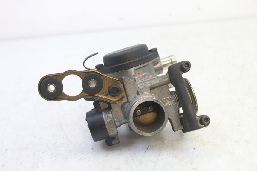 photo de INYECCIÓN YAMAHA X-MAX XMAX 250 (2006 - 2009) - Detalle de la pieza