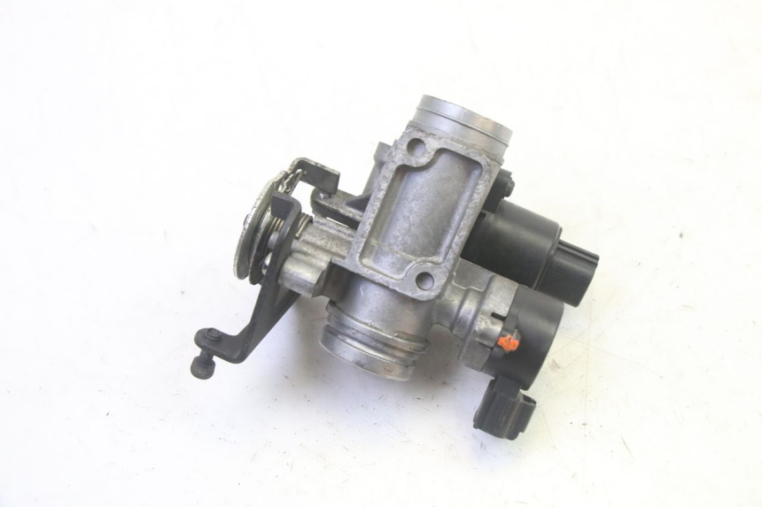 photo de INYECCIÓN YAMAHA X-MAX XMAX 125 (2010 - 2013) - Primer plano técnico