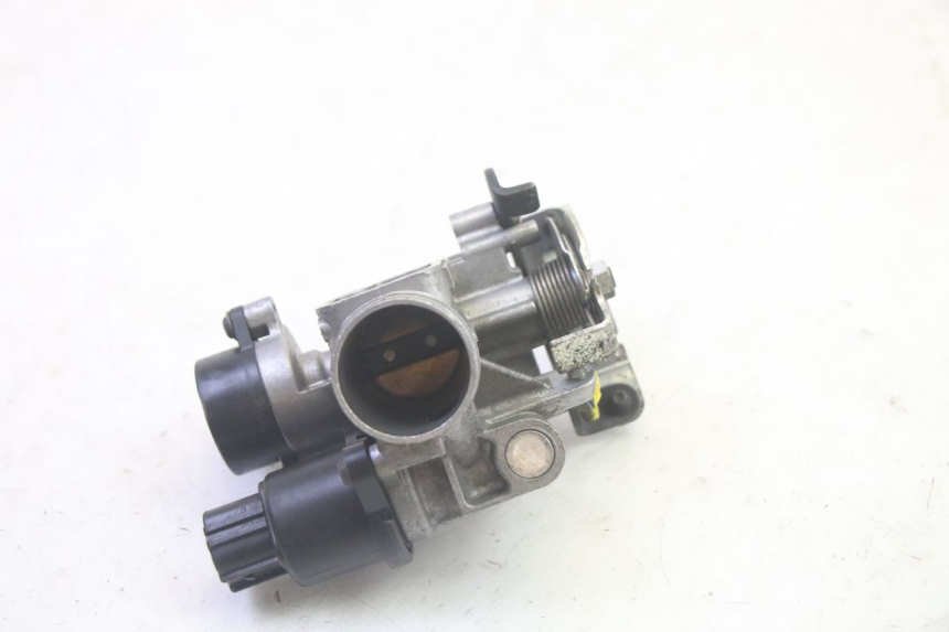 photo de INYECCIÓN YAMAHA XMAX X-MAX 125 (2006 - 2009) - Detalle de la pieza