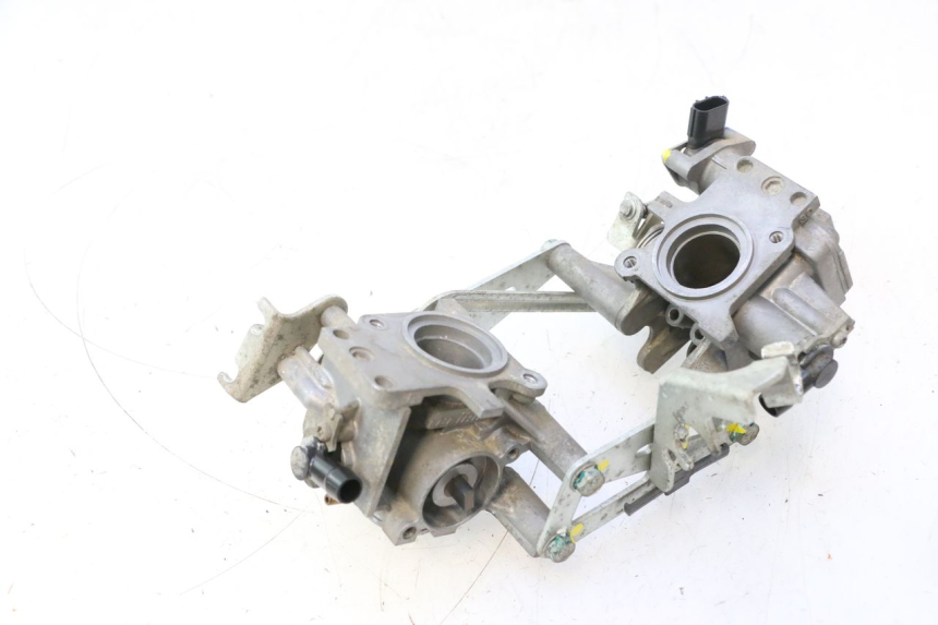 photo de INYECCION HONDA XLV VARADERO 125 (2007 - 2012) - Marcados y referencias originales