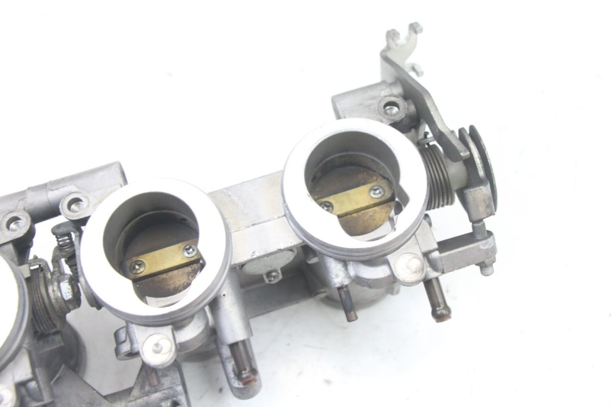 photo de INYECCION YAMAHA XJ6 600 (2008 - 2016) - Zoom estado de uso