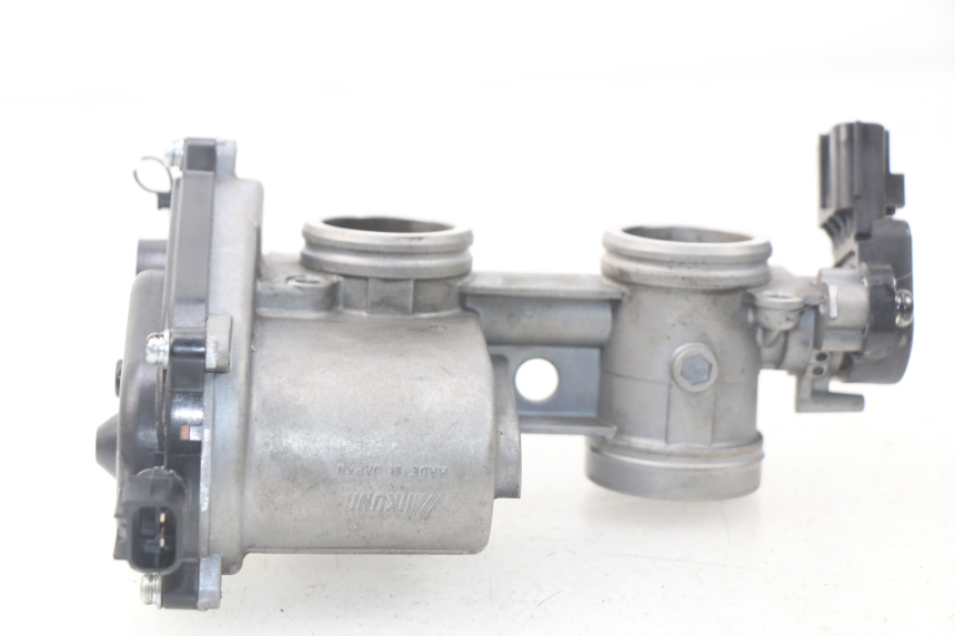 photo de INYECCION YAMAHA YP T-MAX TMAX 530 (2017 - 2020) - Detalles de los puntos de fijación