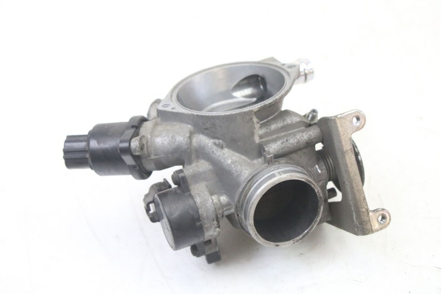 photo de INYECCION YAMAHA YP X-MAX XMAX 400 (2014 - 2017) - Detalles de los puntos de fijación