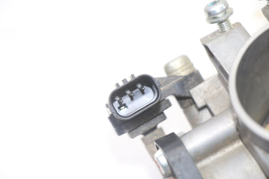 photo de INYECCION YAMAHA YZ-F YZF 250 (2014 - 2018) - Detalle de la pieza