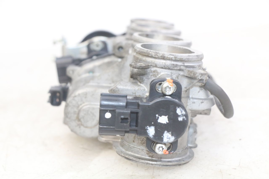 photo de INYECCIÓN YAMAHA YZF R1 1000 (2007 - 2008) - Otra vista del artículo