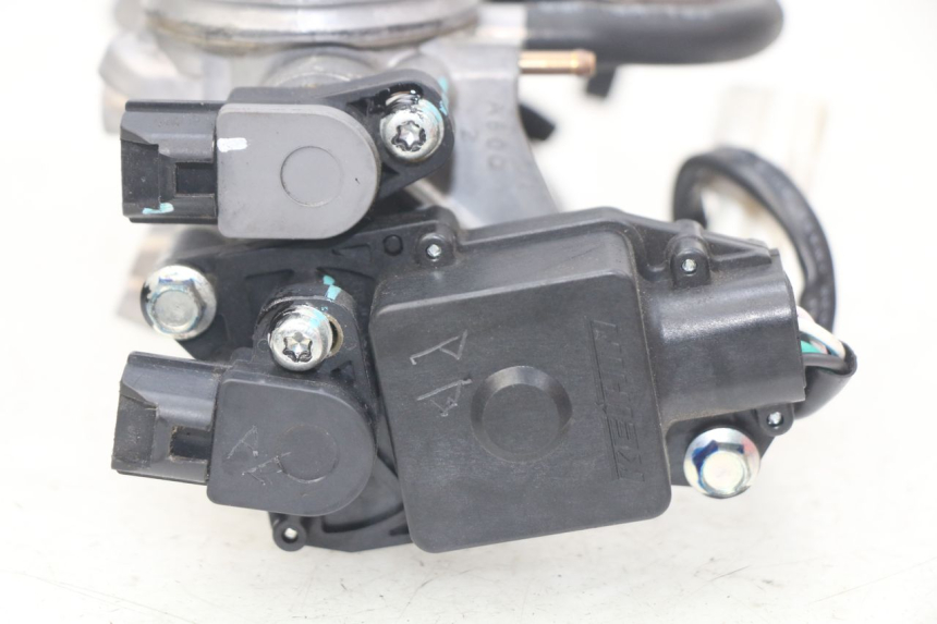 photo de INYECCIÓN KAWASAKI Z 650 (2016 - 2019) - Primer plano técnico