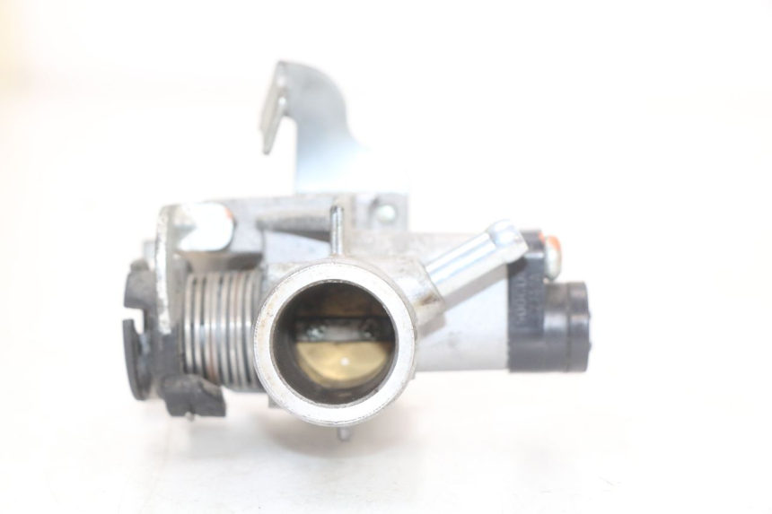 photo de INYECCIÓN PIAGGIO ZIP 4T 50 (2018 - 2020) - Detalle de la pieza