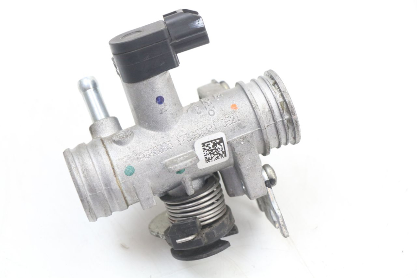 photo de INYECCIÓN PIAGGIO ZIP 4T 50 (2018 - 2020) - Detalles de los puntos de fijación