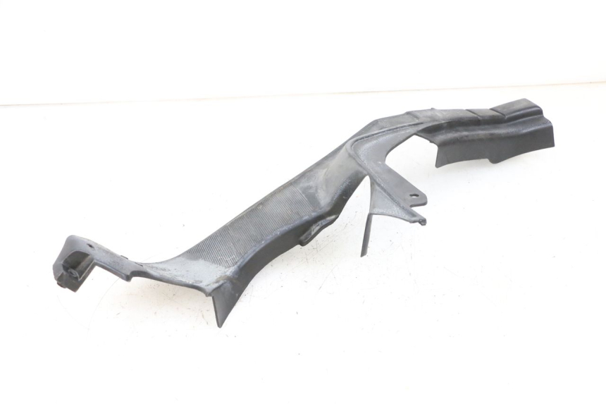 photo de CARENADO FRONTAL INTERIOR DERECHA KAWASAKI GPZ RX 1000 (1986 - 1988) - Estado de la superficie y material