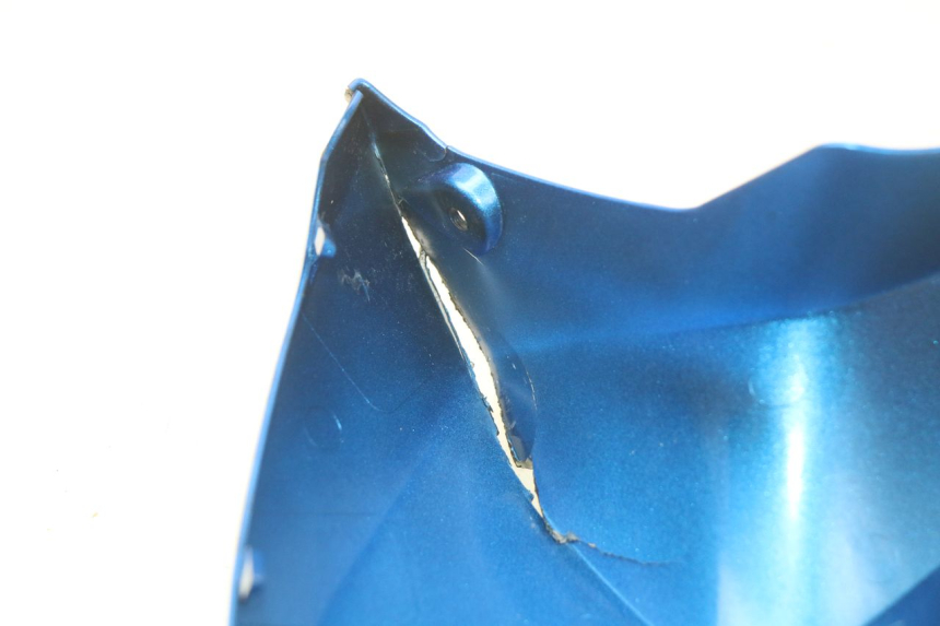 photo de CARENADO FRONTAL INTERIOR DERECHA SUZUKI GSX-R GSXR K16 1000 (2012 - 2016) - Primer plano técnico