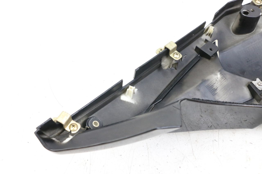 photo de CARENADO FRONTAL INTERIOR DERECHA HYOSUNG GTR 125 (2006 - 2008) - Vista general del producto