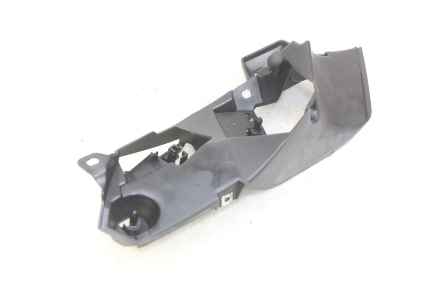 photo de INTERIOR DE LA CABEZA DE HORQUILLA DERECHA YAMAHA MT ABS 125 (2014 - 2018) - Zoom estado de uso