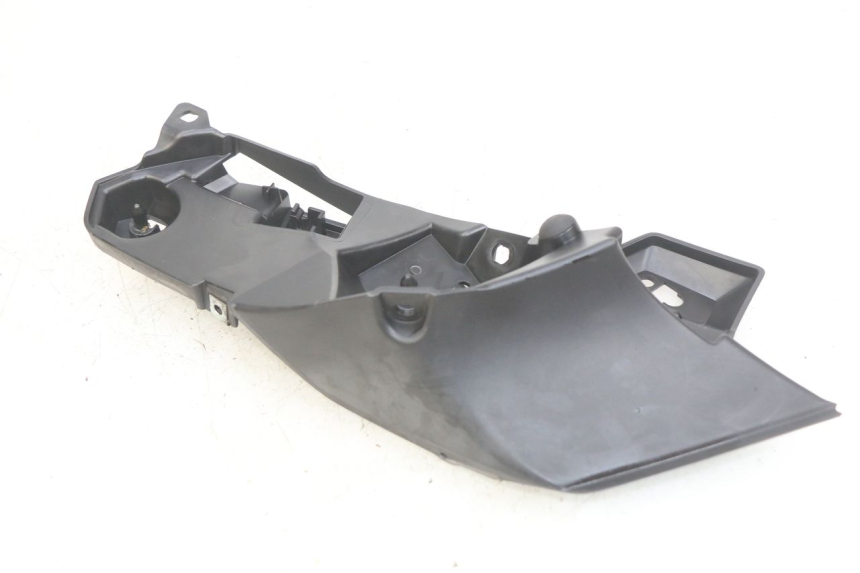 photo de INTERIOR DE LA CABEZA DE HORQUILLA DERECHA YAMAHA MT ABS 125 (2014 - 2018) - Otra perspectiva