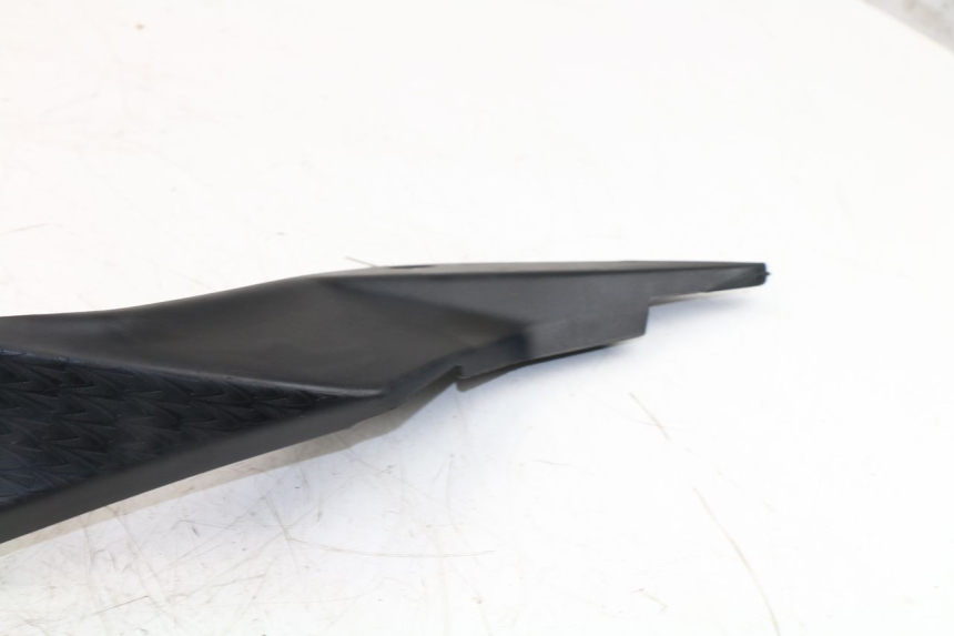 photo de CARENADO FRONTAL INTERIOR DERECHA KAWASAKI NINJA 300 (2012 - 2017) - Vista general del producto